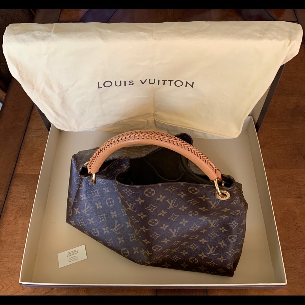 Louis Vuitton Artsy